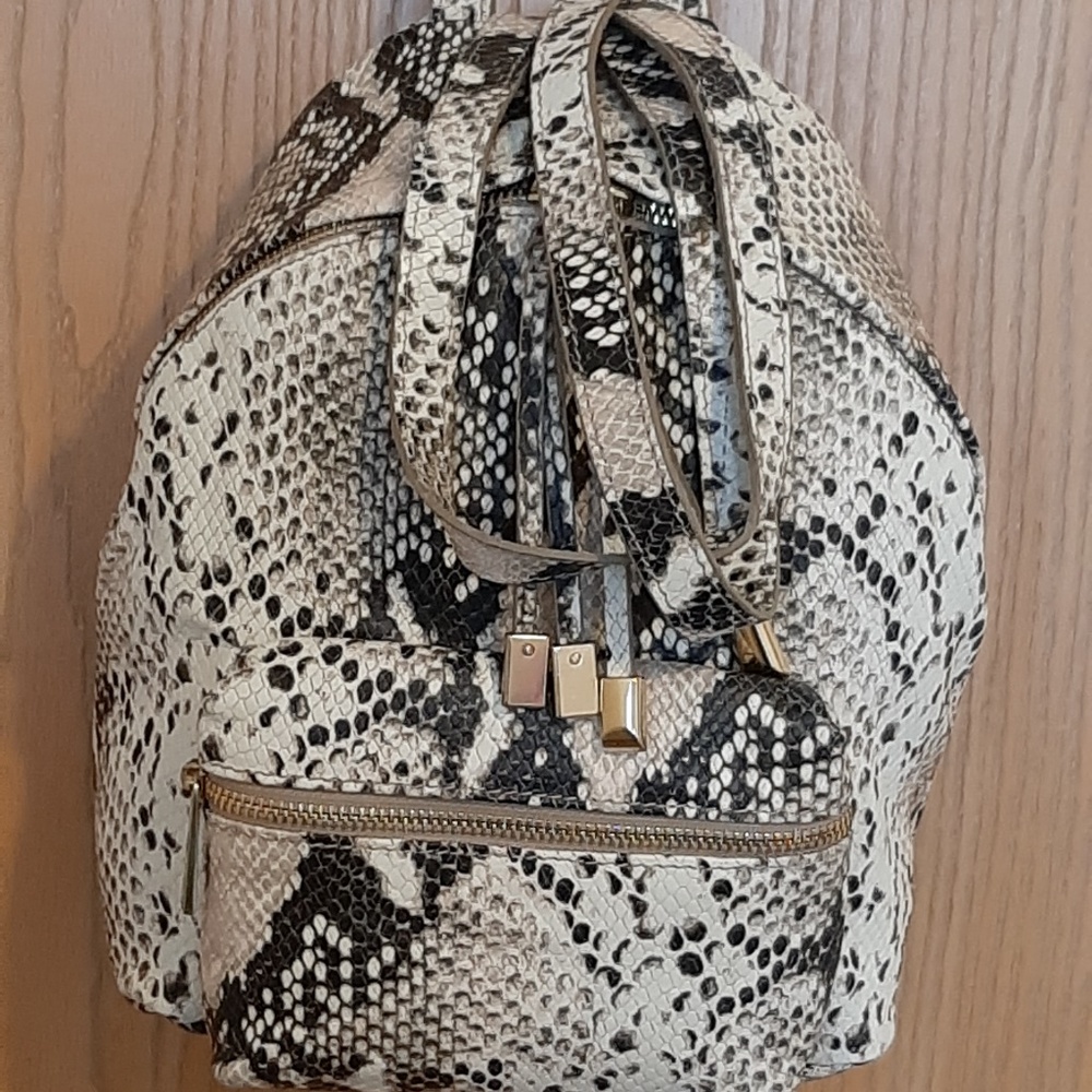 (NWT)  Pebbled Leather Backpack